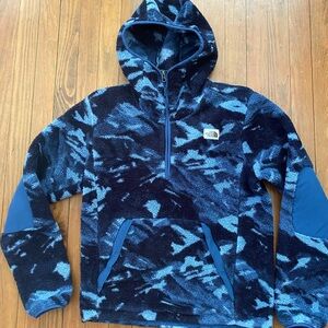 The North Face Mens Campshire Hoodie Blue Camo Small